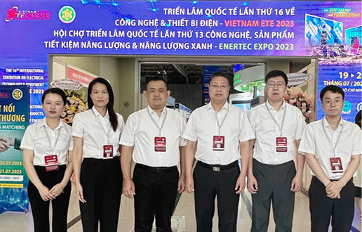 海阔天高 ，，，，，，，“颐越”千里